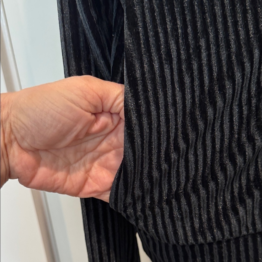 Colsie Black Ribbed Bomber Jacket - Picture 5 of 6